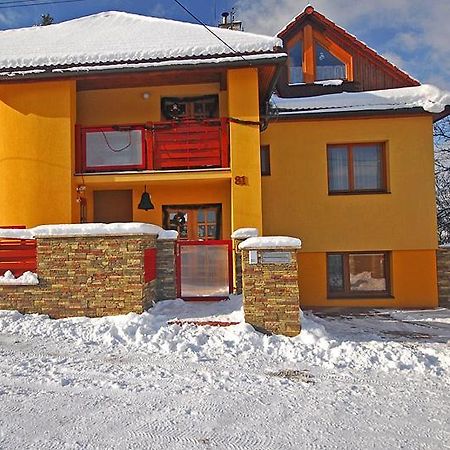 Vip Apartmany Besenova Exterior photo