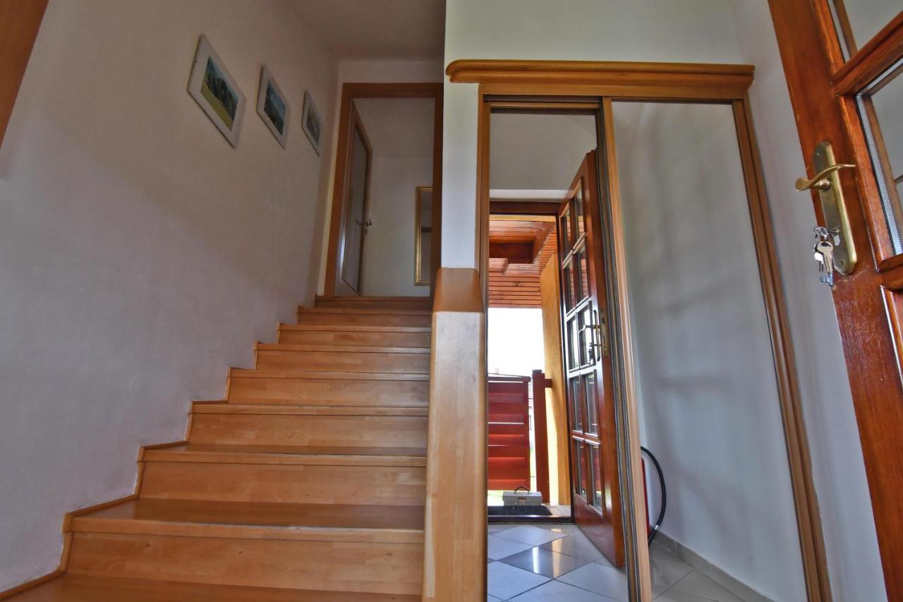 Vip Apartmany Besenova Exterior photo