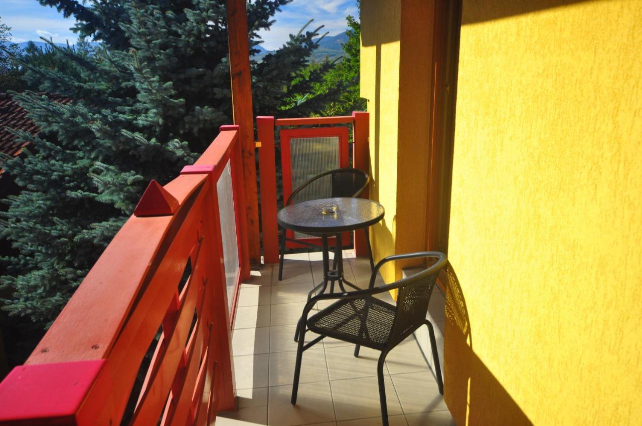 Vip Apartmany Besenova Exterior photo
