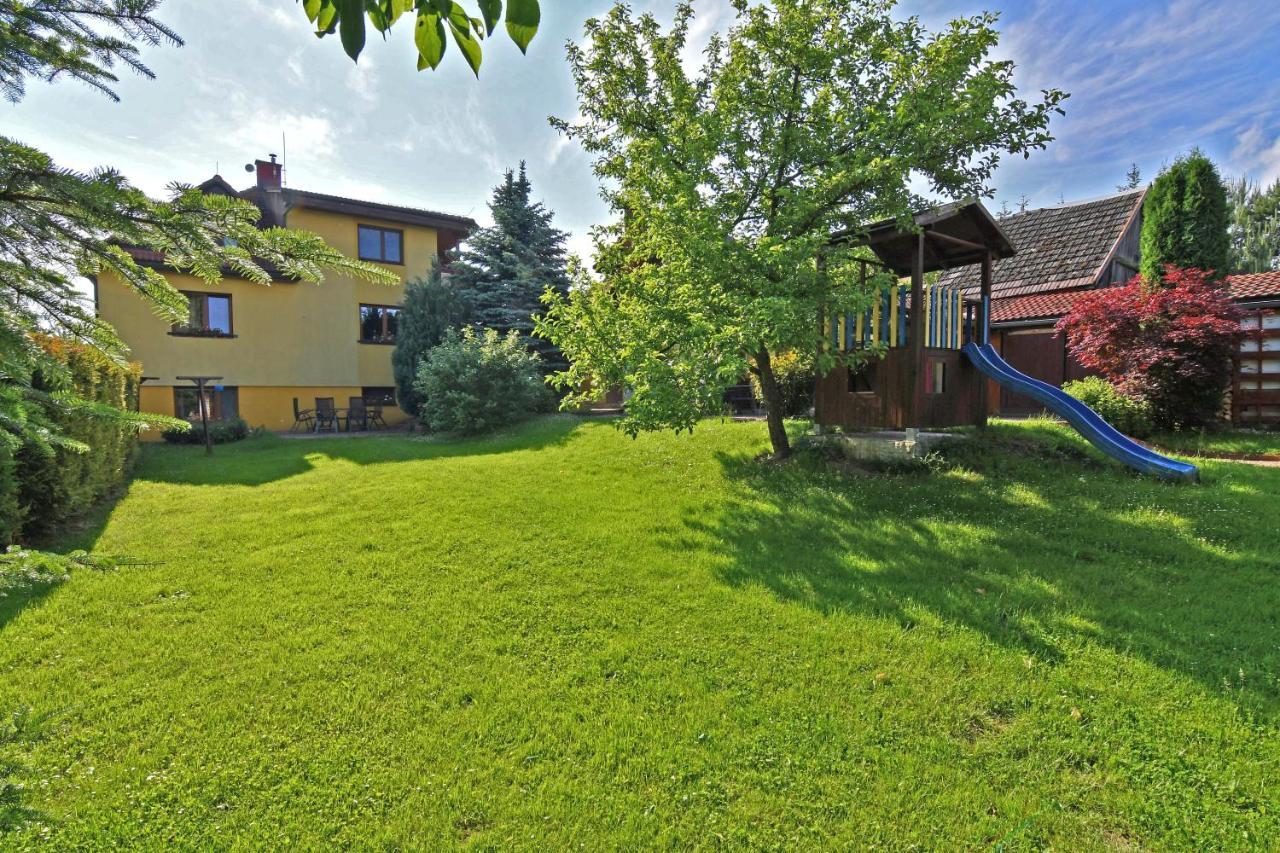 Vip Apartmany Besenova Exterior photo