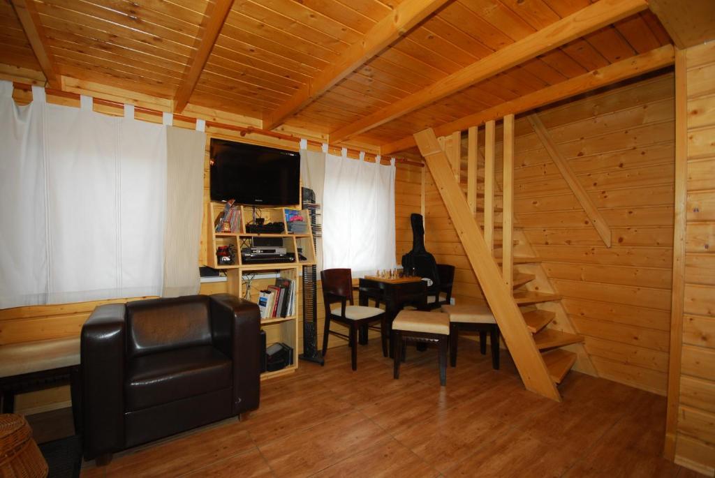Vip Apartmany Besenova Exterior photo